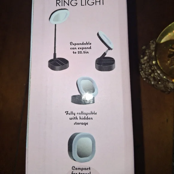 *bogo* Glow Selfie Ring Light with Mirror - Picture 4 of 4